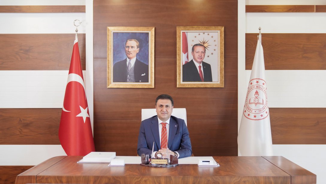 Doç. Dr. Murat Mücahit YENTÜR